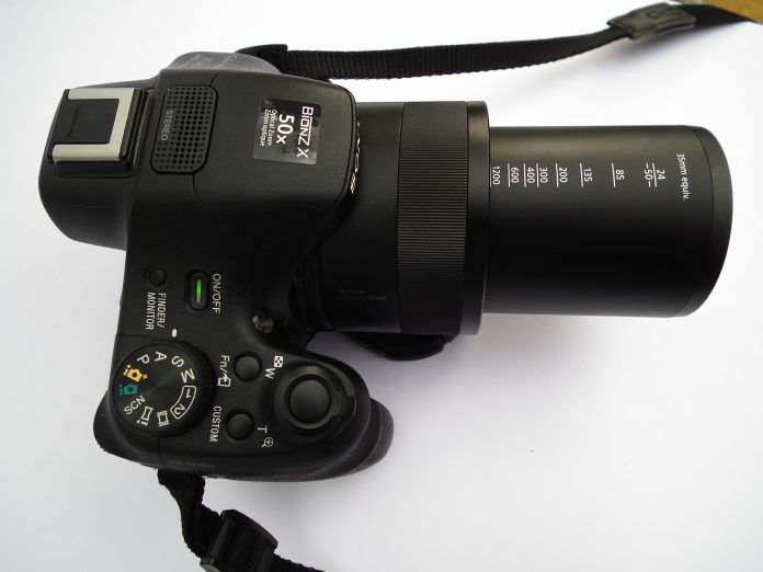 7 Best Bridge Camera 2022 Buying Guide, Features, Reviews