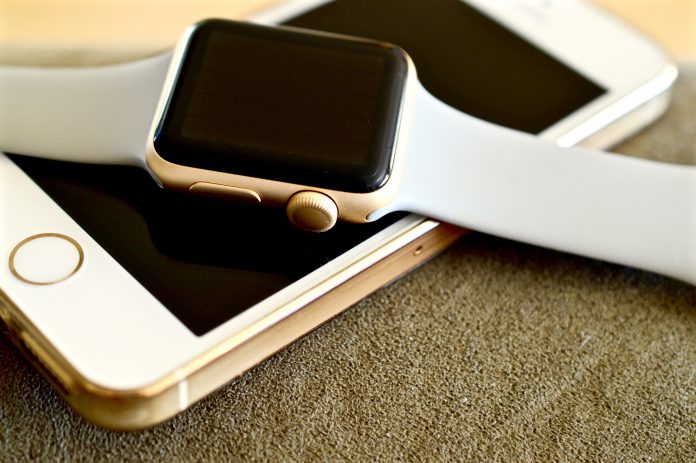 smart watch under 200 with camera